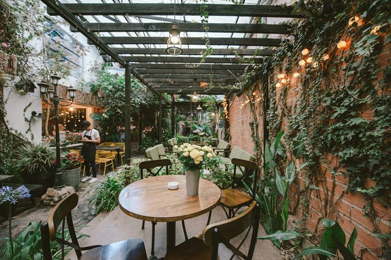 Tư vấn nội thất bar cafe: từ thiết kế đến xin giấy phép